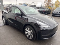 Long Range AWD | LEATHER | PANALROOF | DUAL MOTORCheck out this 2022 Tesla Model Y . Its Automatic t... (image 6)