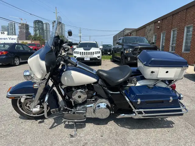 2012 Harley-Davidson Electra Glide ~ ELECTRA GLIDE ~ POLICE ~ 10 in Sport Touring in City of Toronto - Image 3