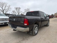 | Class IV Hitch Receiver | Hands-Free Communication with Bluetooth | Fully Automatic Headlights | R... (image 4)