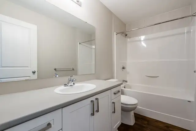 2 bedroom Townhouse for rent at 220-266 Livery St, Stittsville in Long Term Rentals in Ottawa - Image 11