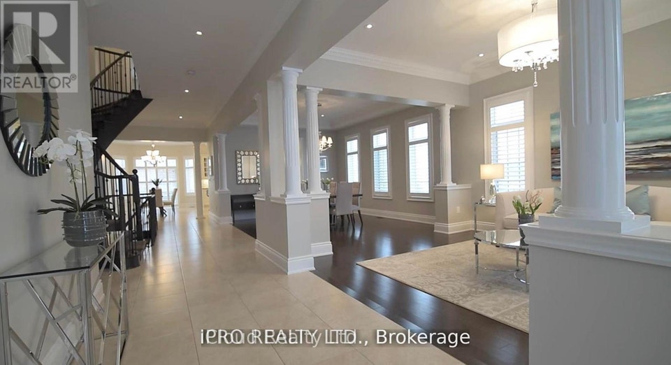 5116 SUMMERSKY COURT Mississauga (Central Erin Mills), Ontario 2