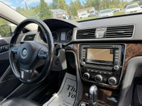 2015 VOLKSWAGEN PASSAT HIGHLINE PKG ONLY 177,088KM 1 OWNER FULLY LOADED NAVI BACK UP CAM HEATED LEAT... (image 8)