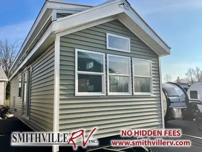 Luxurious, Light, bright park model- just arrived! Don't miss this deal! - Sleeps up to 4 - rear kin...