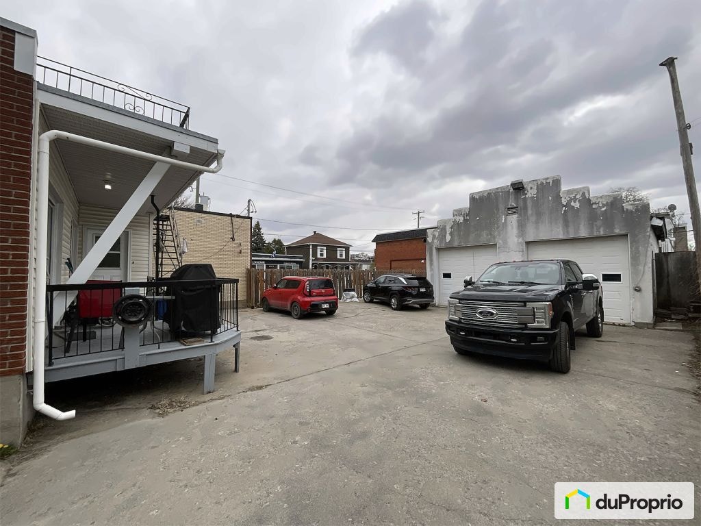 $699,900 - Duplex for sale in Terrebonne (Terrebonne) — photo 2