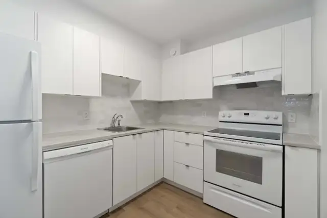 TWO BEDROOM APARTMENT AVAILABLE IN THE HEART OF DARTMOUTH in Long Term Rentals in Dartmouth - Image 5