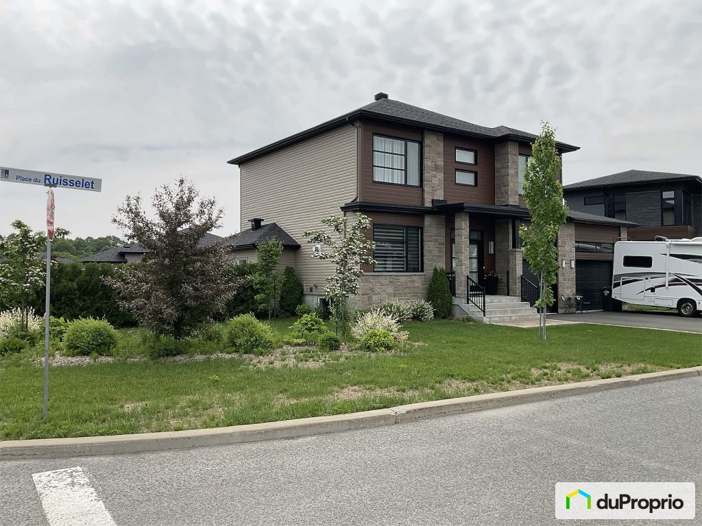 $945,000 - Intergenerational for sale in St-Paul — photo 2