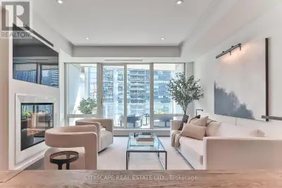 2107 - 180 UNIVERSITY AVENUE Toronto (Bay Street Corridor), Onta