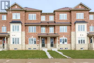 Located at the border of Waterdown and Burlington for easy commuting, this stylish urban townhome of...