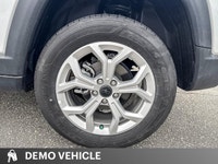 This Jeep Compass delivers a Intercooled Turbo Regular Unleaded I-4 2.0 L/122 engine powering this A... (image 6)