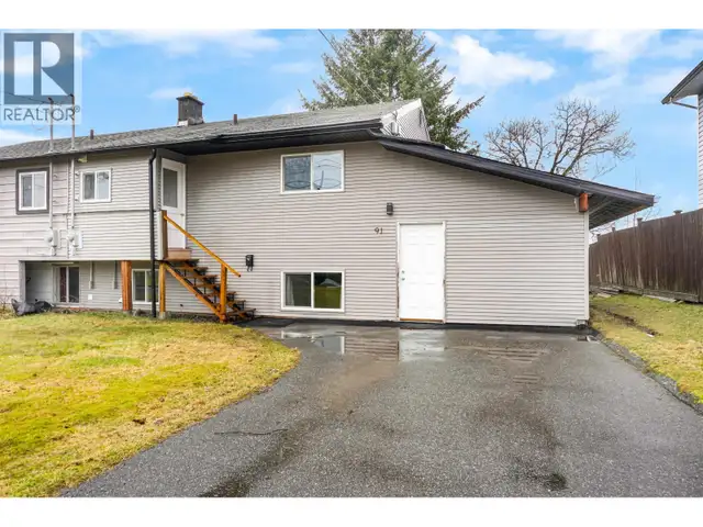 91 ORIOLE STREET Kitimat, British Columbia in Houses for Sale in Kitimat - Image 2