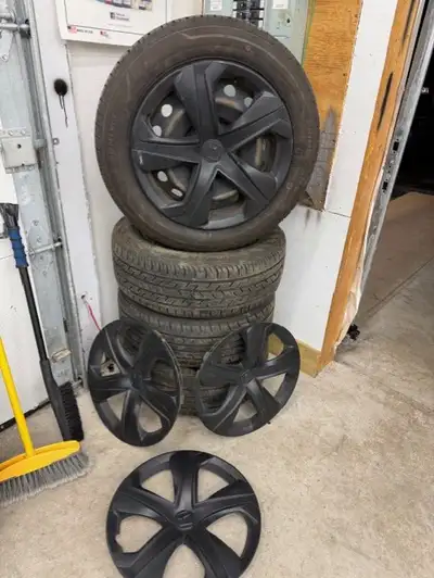 I HAVE A SET RIMS AND TIRES INCLUDE HUB CAPS