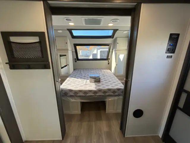 2026 Coachmen Northern Spirit in Travel Trailers & Campers in Terrace - Image 8