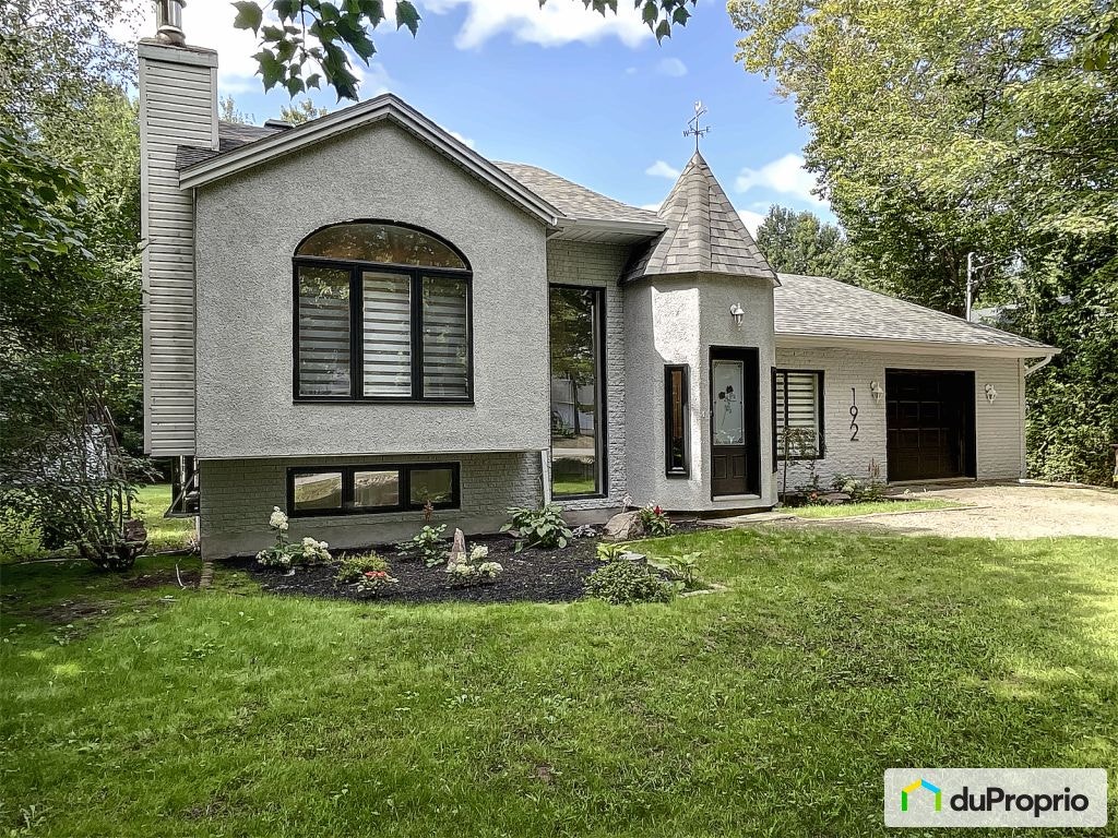 $549,900 - Bungalow for sale in St-Colomban — photo 1