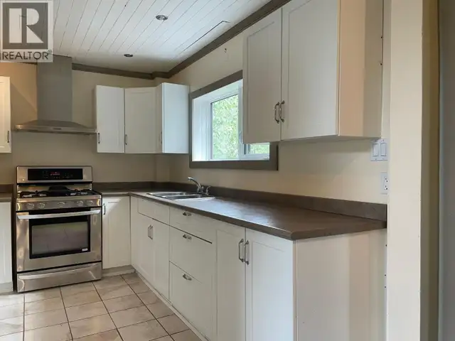 72 PIONEER WAY Fort Nelson, British Columbia in Houses for Sale in Fort St. John - Image 6