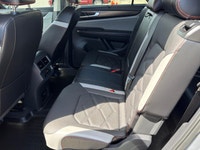 One Owner, Awd, Peak Edition, Serviced Regularly, Leather Heated & Cooled Seats, 3rd Row Seating, Co... (image 7)