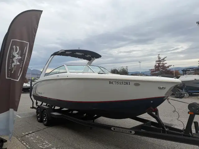 2019 Cobalt R7 Surf in Powerboats & Motorboats in Saskatoon - Image 5