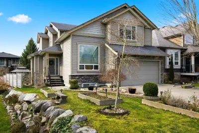 Looking for space, flexibility, and income potential? This impressive 7 bed, 6 bath home offers over...