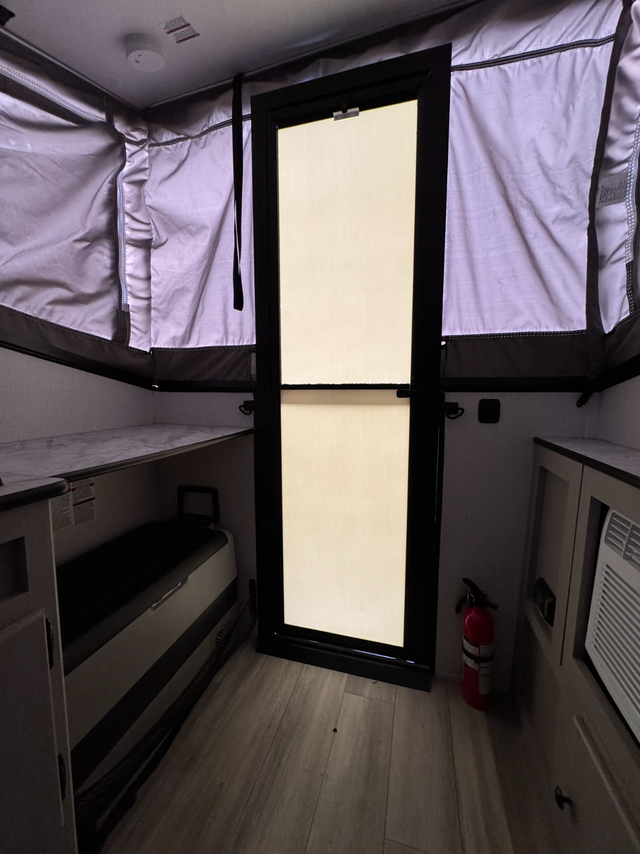 2023 Clipper Express 9.0TD - Adventure Camper in Travel Trailers & Campers in Bedford - Image 10