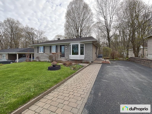 $489,500 - Bungalow for sale in Val-Belair — photo 1