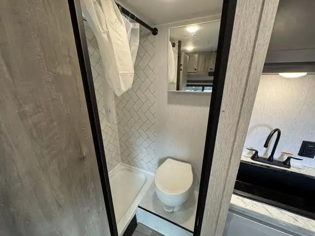 2026 ,Sun Lite,Sunset Park RV 13BD LTD in Travel Trailers & Campers in Kamloops - Image 17