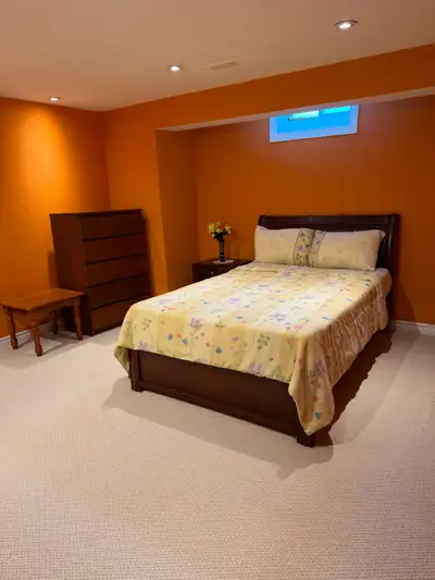 Furnished independent room & bathroom in a beautiful detached home in a posh neighbourhood. Addition...