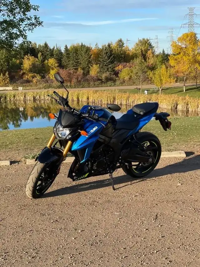 2021 SUZUKI GSX-S 750 (FINANCING AVAILABLE) in Sport Bikes in Strathcona County - Image 4