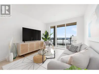 6F 9888 UNIVERSITY CRESCENT Burnaby, British Columbia