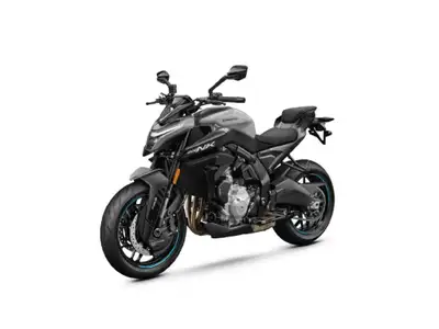 CFMOTO 675NK 2026 (3 CYLINDRES) Moteur trois cylindres de 675 cc (95hp) Hauteur du siège: 810 mm (31...