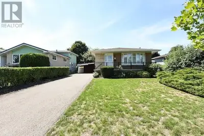 13 ARMBRO AVENUE Brampton (Brampton South), Ontario