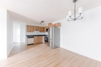 Amenities: Fitness Centre • Resident Lounge • Heat & Water Included Suite & Building: Bachelor, one-... (image 6)