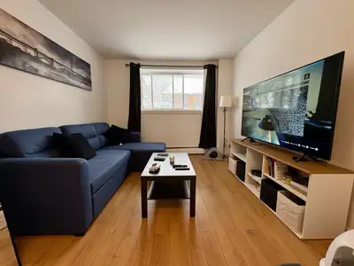 Appartement 4 et demi dans un complexe de 148 unités avec piscine extérieure à Charlesbourg. Situé à...