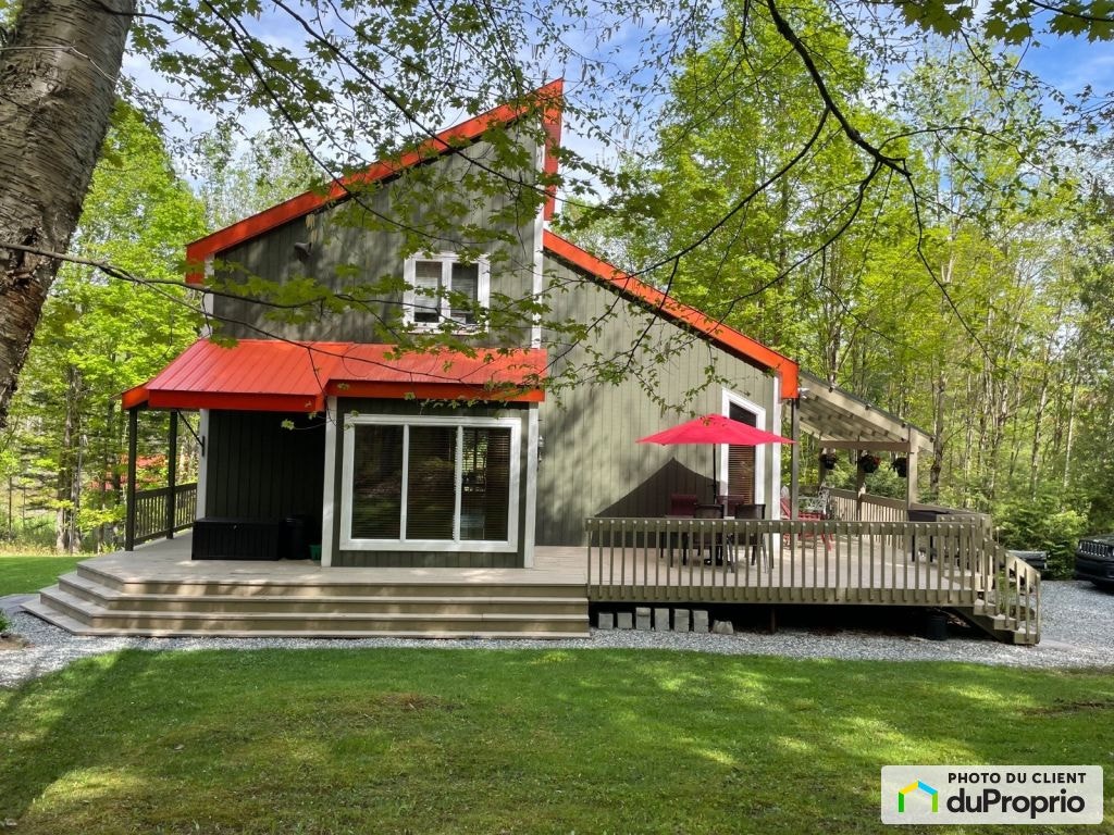 $655,000 - 1 1/2 Storey for sale in Eastman — photo 2