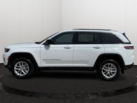 This 2026 JEEP GRAND CHEROKEE LAREDO 4X4 has the following options Cloth Seats, Heated Front Seats,... (image 1)