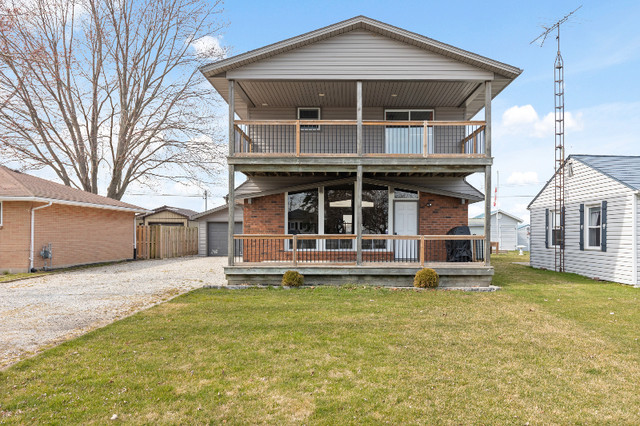 BEAUTIFUL LAKEVIEW HOME in Houses for Sale in Windsor Region