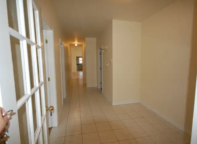 4 Bedroom 2 Bath Apartment West End Halifax September 2025 in Long Term Rentals in City of Halifax - Image 4