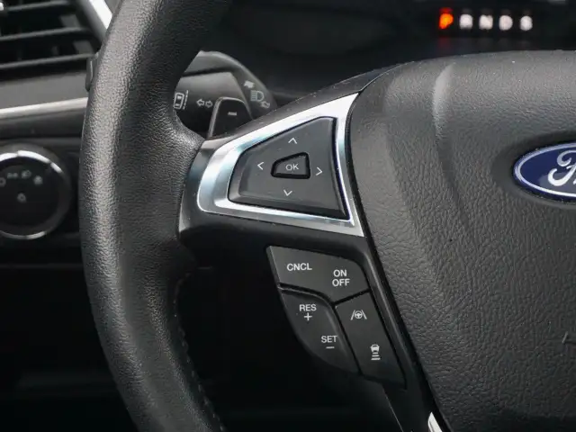 2020 Ford Edge in Cars & Trucks in Penticton - Image 17