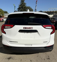 **CARS TRUCKS SUV 4X4 VAN AWD EDMONTON FINANCING AVAILABLE EASY FINANCING ** 2023 GMC TERRAIN SLT AW... (image 7)
