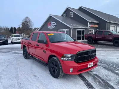 4x4 - AM/FM Stereo - Air Conditioning - Back-up Camera - Bluetooth - Crew Cab - Cruise Control - Hea...