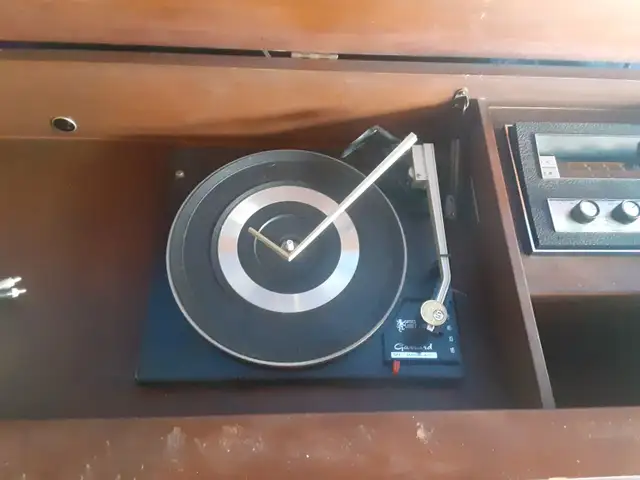 Stereo Console Solid state! Complete in General Electronics in City of Toronto - Image 5