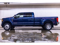 **ONE OWNER - ACCIDENT FREE** 42,310 KM This 2019 Ford F-450 4x4 Crew Cab XLT FX4 Dually is powered... (image 1)