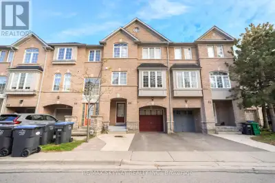 Welcome To This Beautifully Maintained 3-Storey Townhome In A Highly Desirable Brampton Community! F...