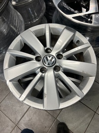 4 mags Volkswagen 16 pouces a vendre Laval / North Shore Greater Montréal Preview