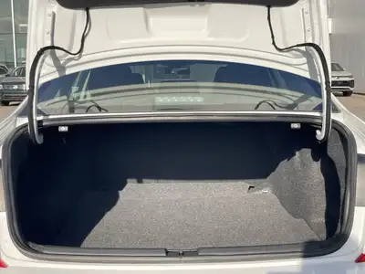 2021 Volkswagen Passat Highline 2.0T 6sp at w/Tip SUNROOF, View more