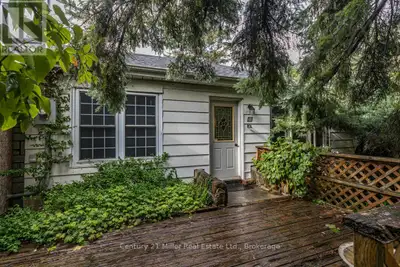 Opportunity knocks in one of Caledon's most desirable and fast-growing neighbourhoods. This charming...
