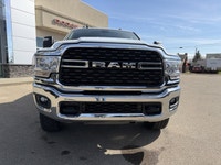 This Ram 3500 boasts a Intercooled Turbo Diesel I-6 6.7 L/408 engine powering this Automatic transmi... (image 9)