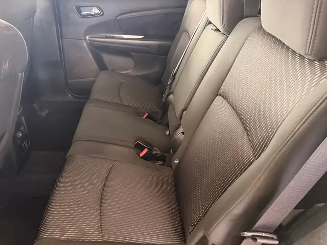 2012 Dodge Journey FWD 4dr SXT in Cars & Trucks in Longueuil / South Shore - Image 13