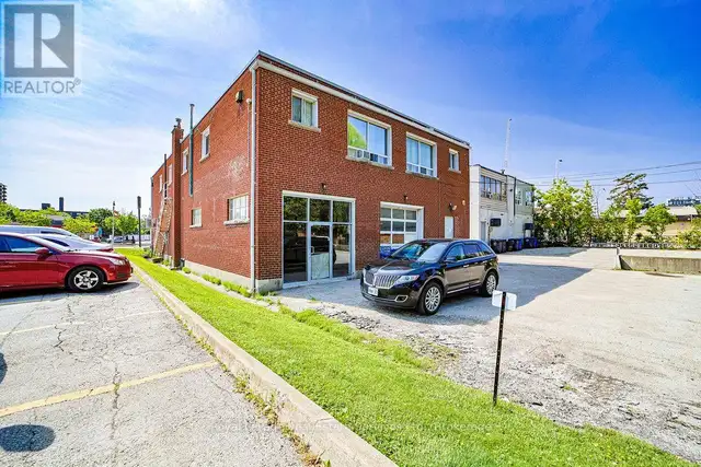 2307 - 2309 LAKESHORE ROAD W Oakville (BR Bronte), Ontario in Commercial & Office Space for Sale in Oakville / Halton Region - Image 25