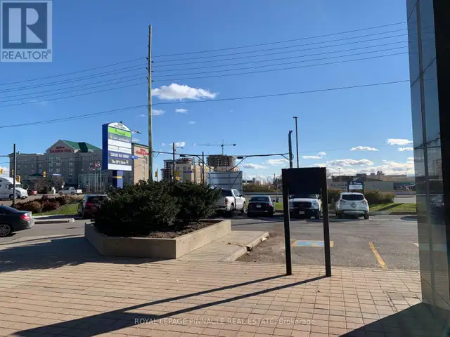 600-31 - 3300 HIGHWAY 7 DRIVE W Vaughan (Vaughan Corporate Centr in Commercial & Office Space for Rent in Markham / York Region - Image 6