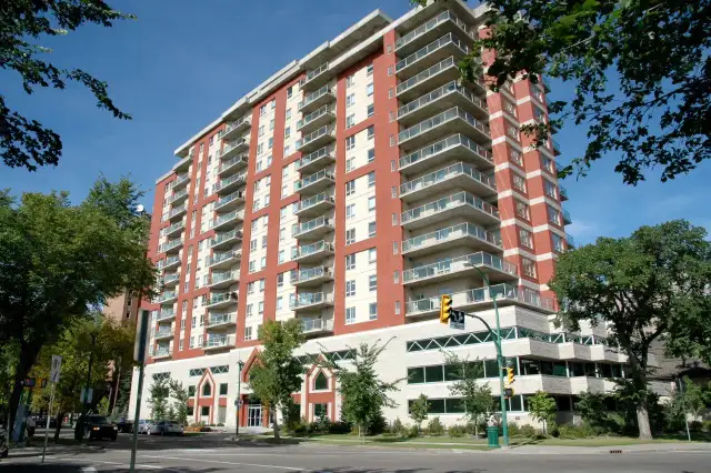 2 Beds & 2 Baths Apartment Style Property In Downtown Area