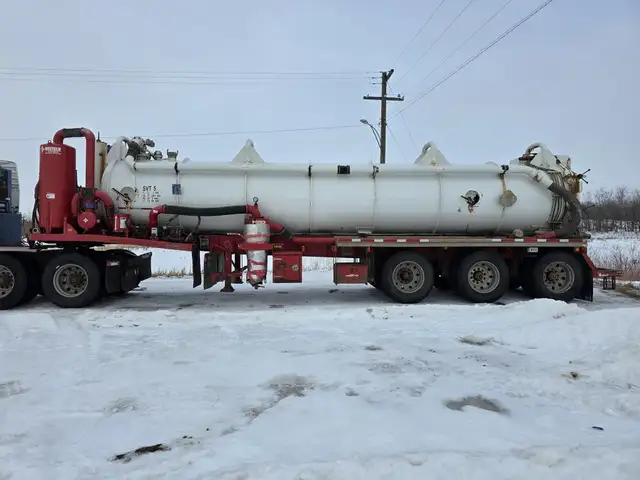 2012 PETERBILT 388 in Heavy Trucks in Saskatoon - Image 52
